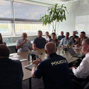 RD-vadiba-tiekas-ar-tc-origo-vadibu