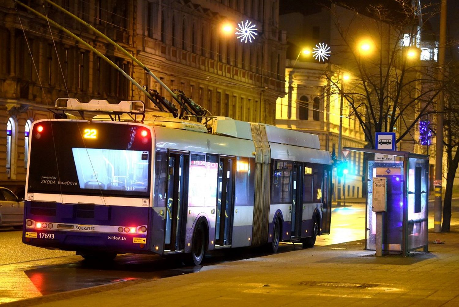 Rīgas dome atbalsta nakts sabiedriskā transporta pilotprojekta ...