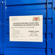 sadz-bistamie-atkritumi-_lielais-konteiners